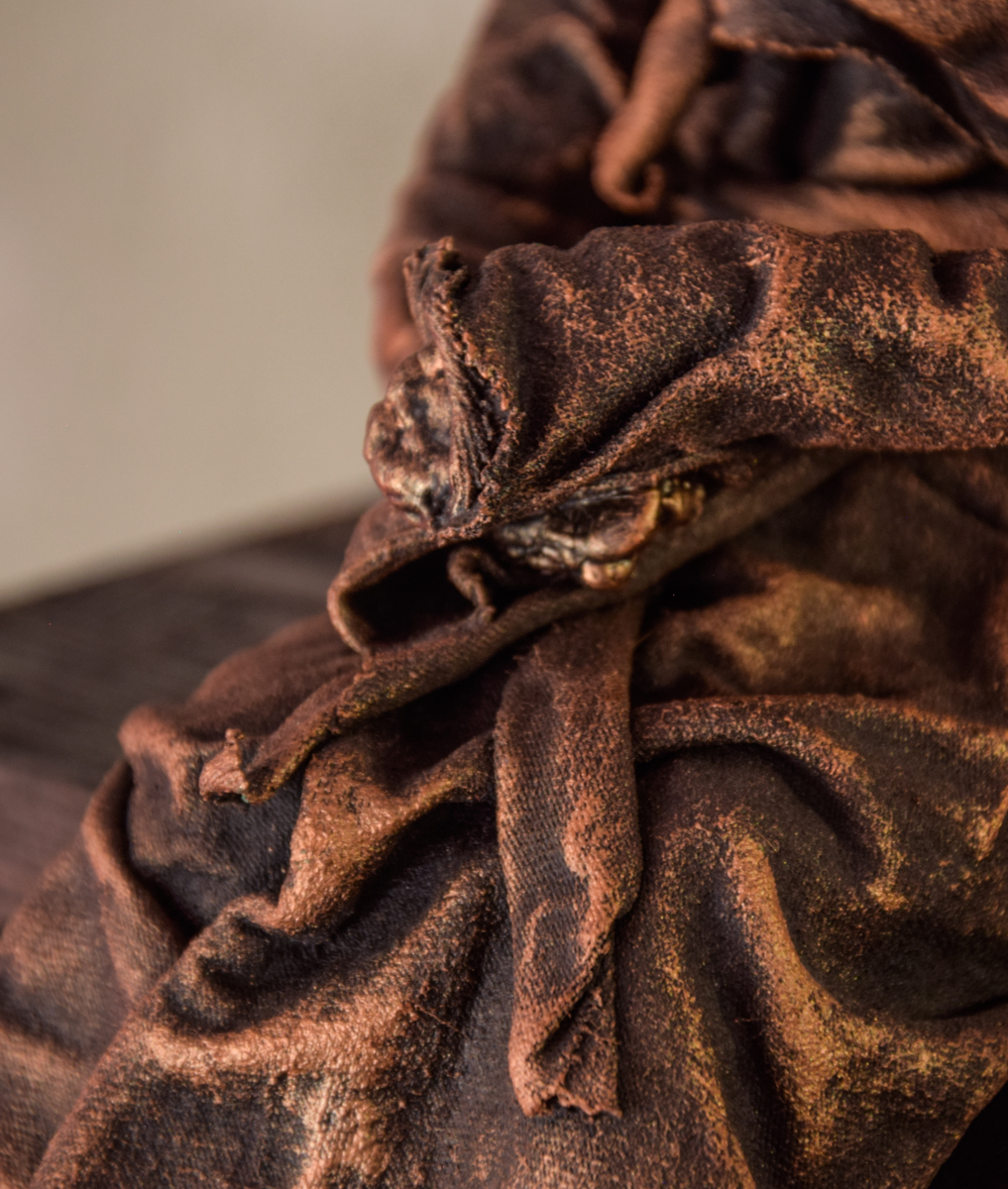 Mnich Pustelnik – artystyczna rzeźba do salonu