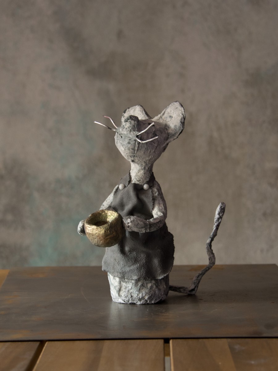 Rzeźba Myszki – Dekoracja Handmade